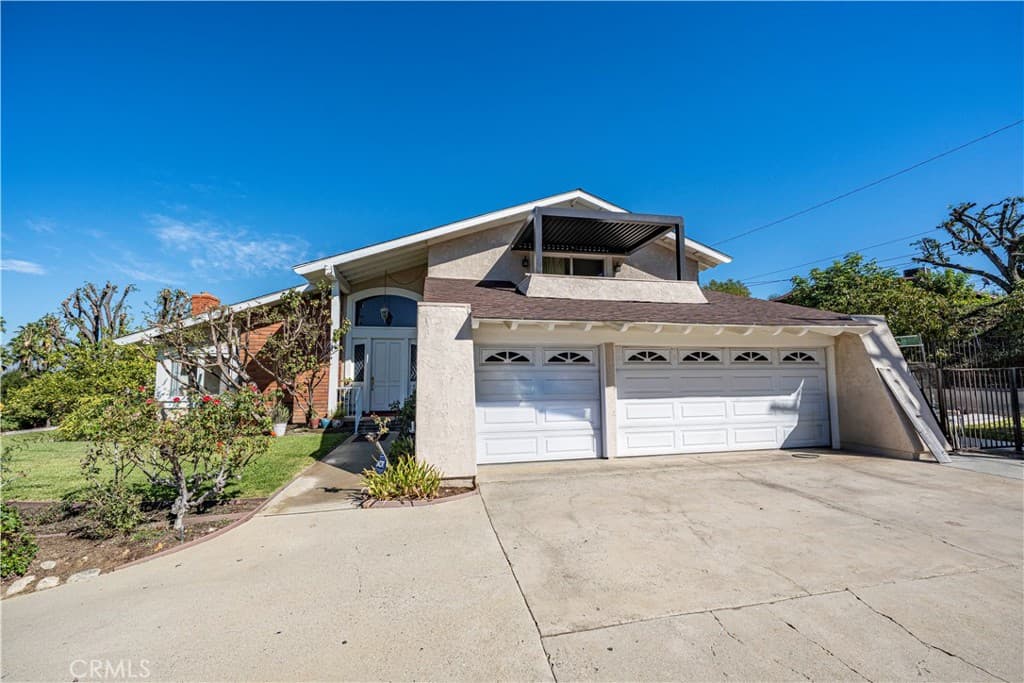 2308 Sarandi Grande Drive