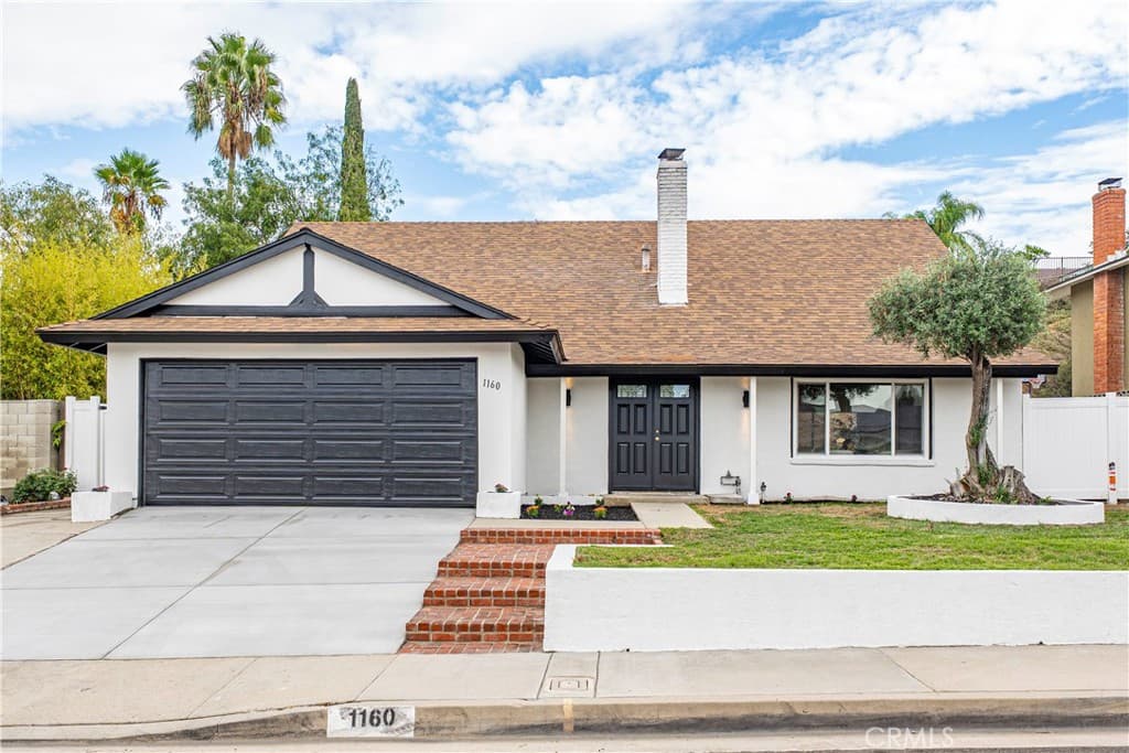 1160 N Del Sol