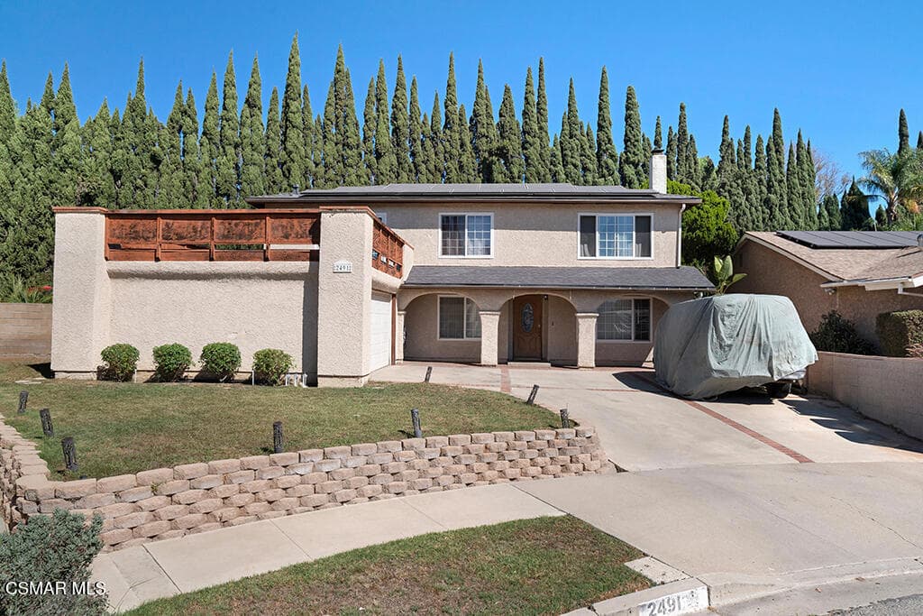 2491 N Castlemont Court