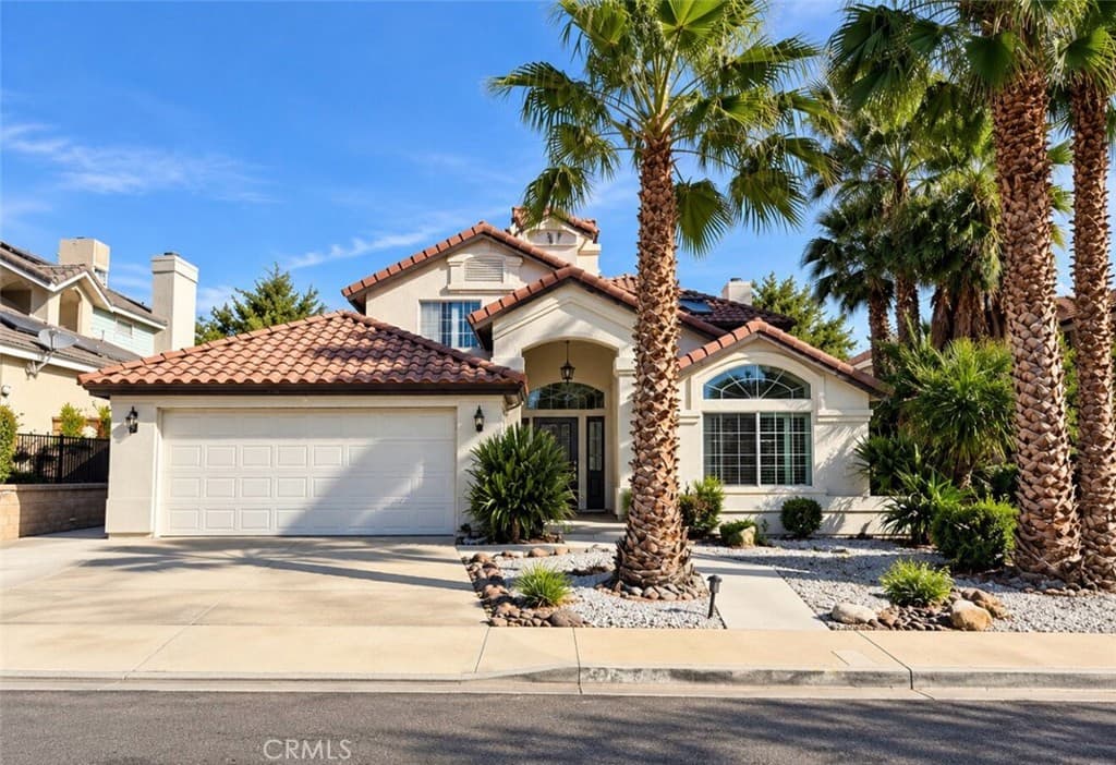 225 Taos Place