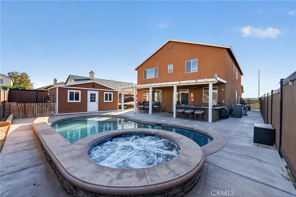 13669 Mesa View