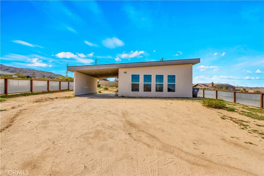 7276 Encina Road