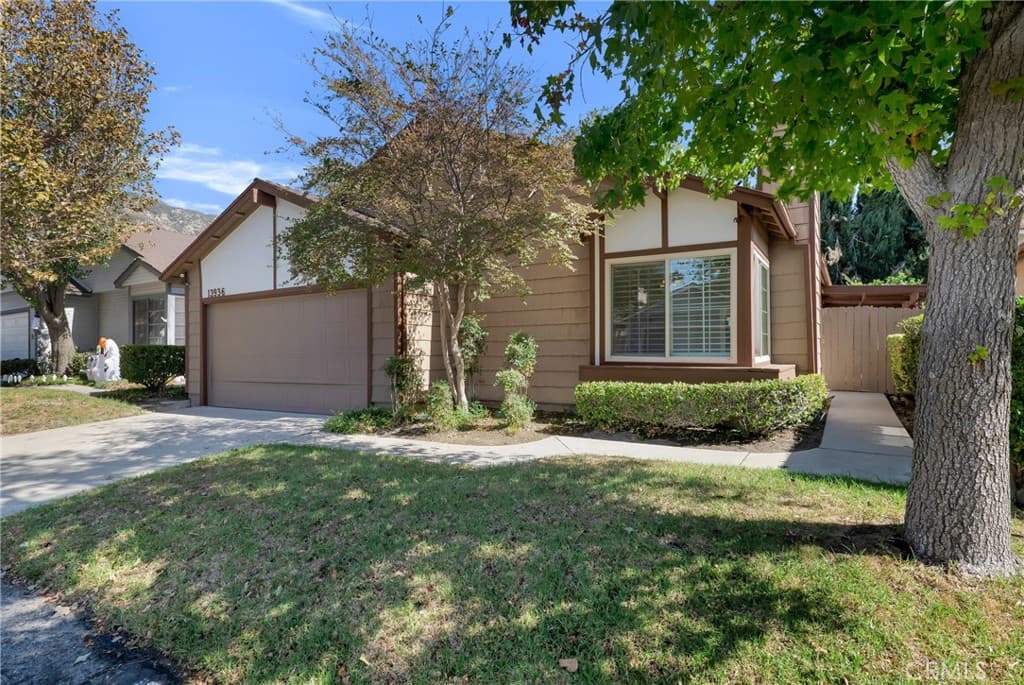 13936 Olive Grove Lane
