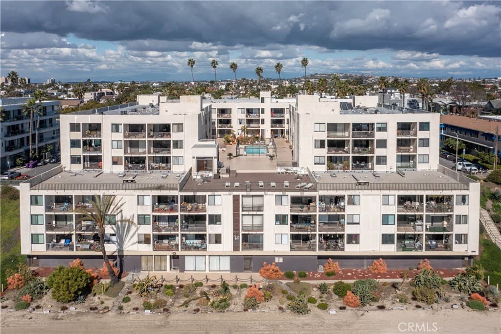 1140 E Ocean Boulevard 124
