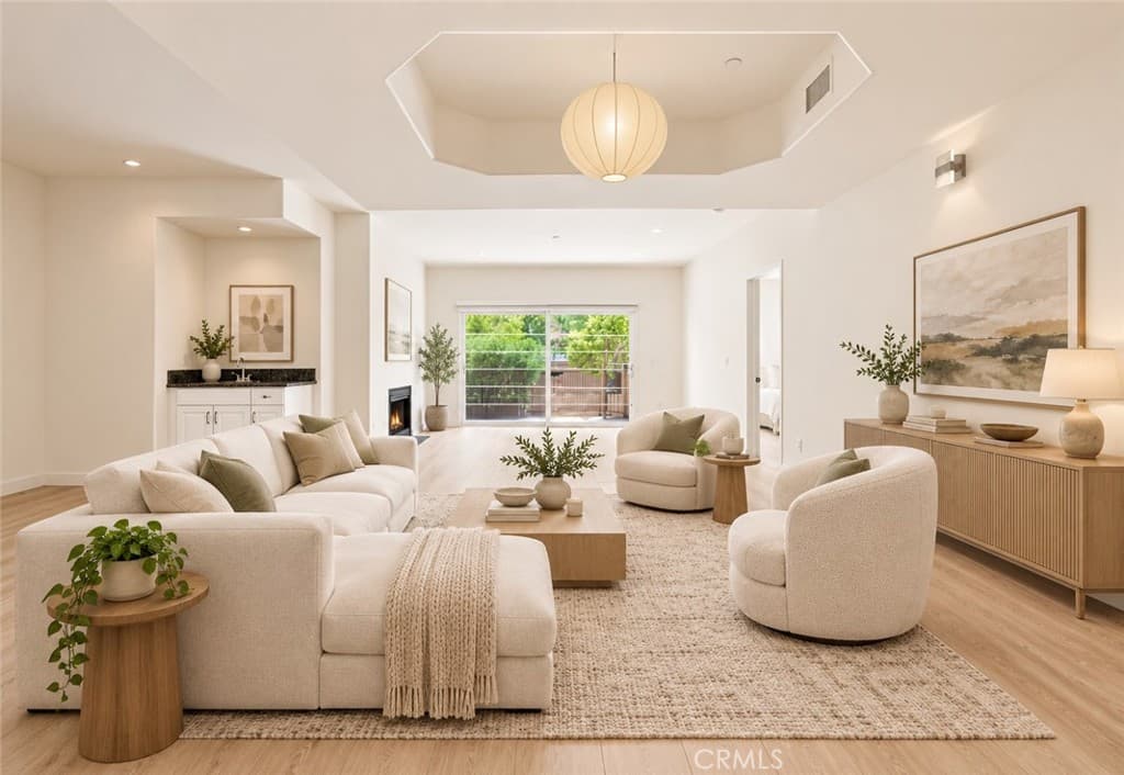 8555 Cashio St APT 101