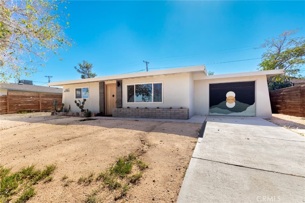 61673 Palm Vista