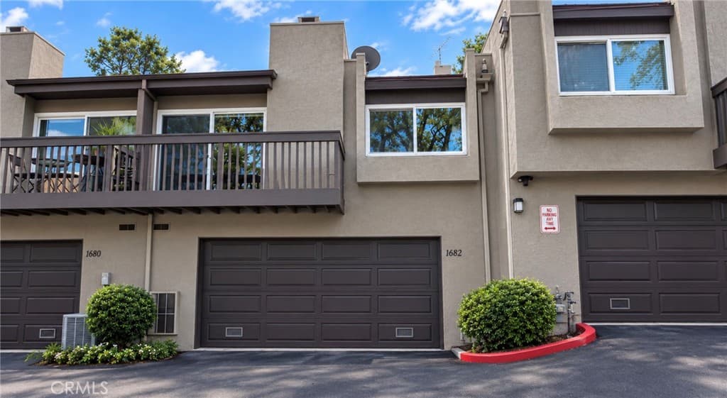 1850 Rainbow Terrace