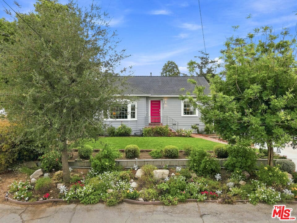 3047 Hermosa Avenue