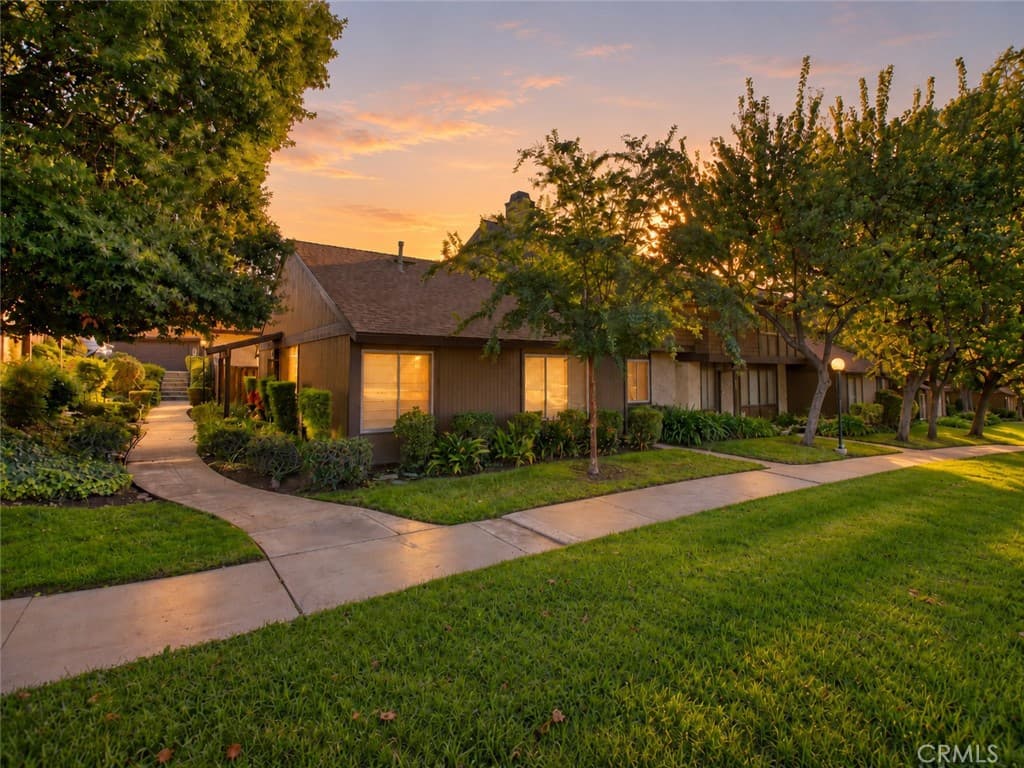 411 Heatherglen