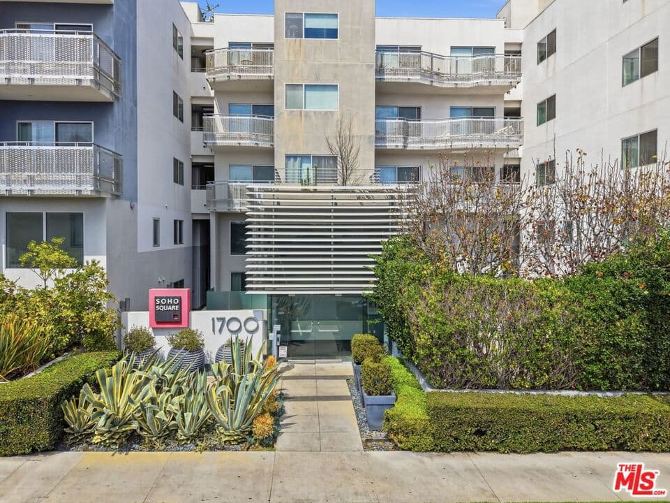 1700 Sawtelle Boulevard 210