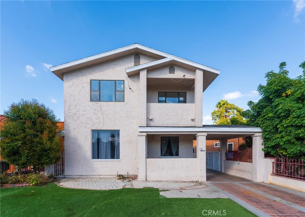 533 W 113th