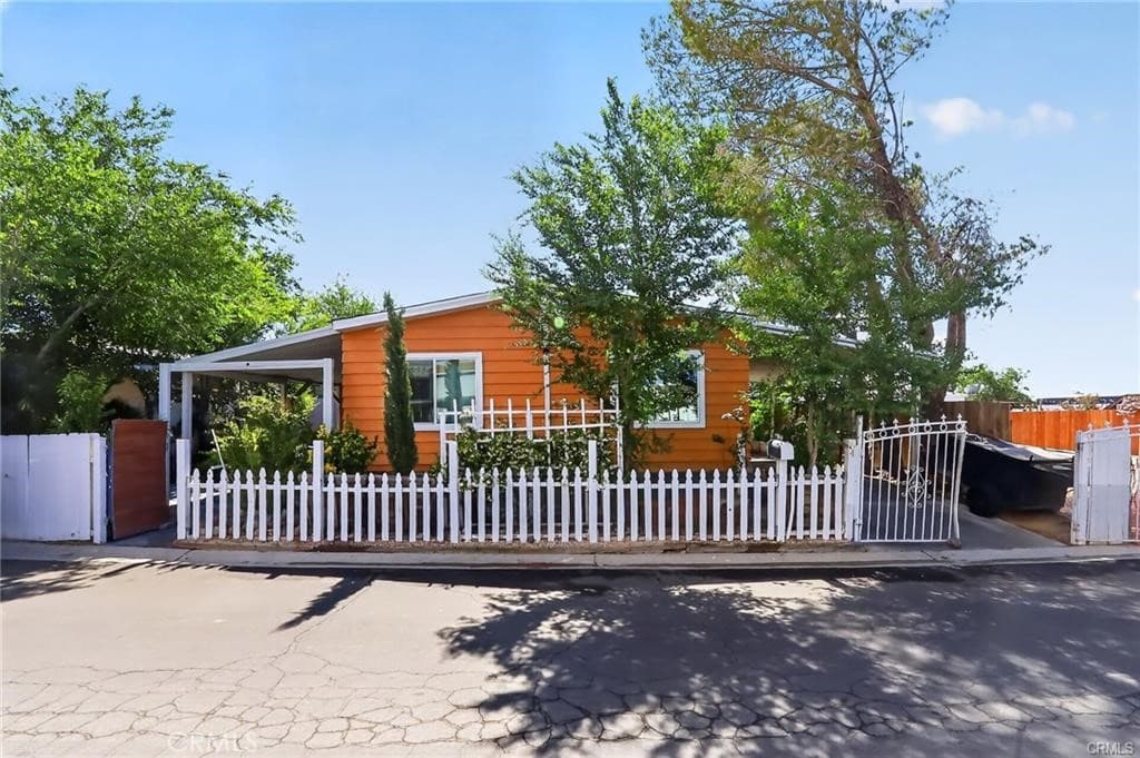 3300 15th Street W 64