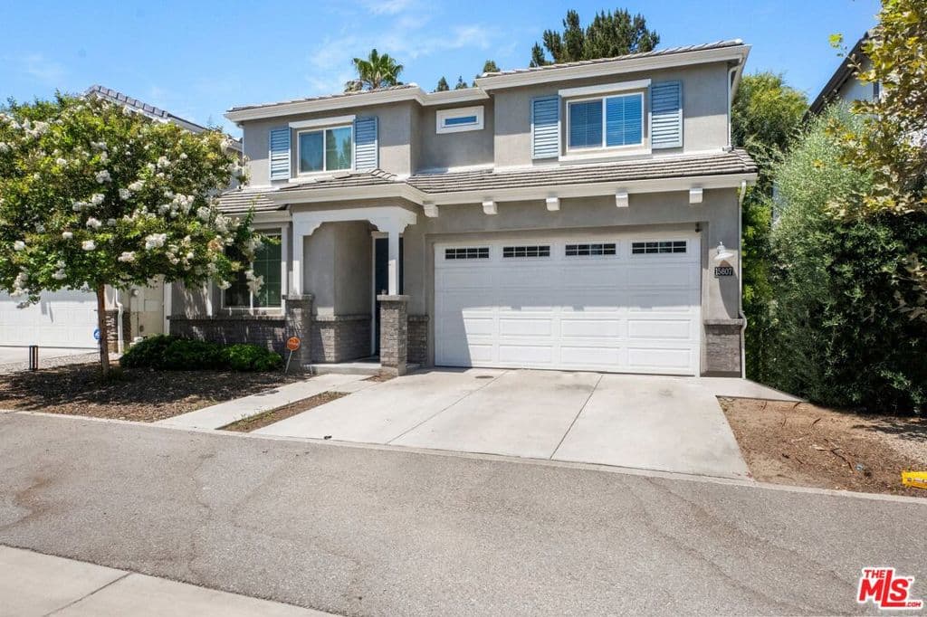 15607 W Lilli Way