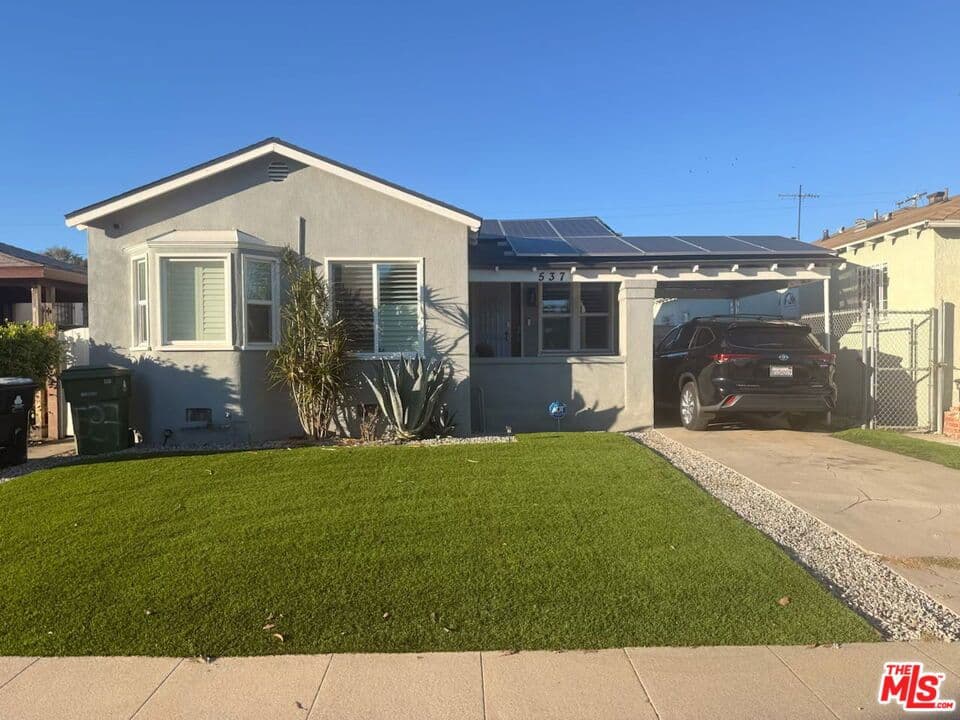 537 W 98th Street