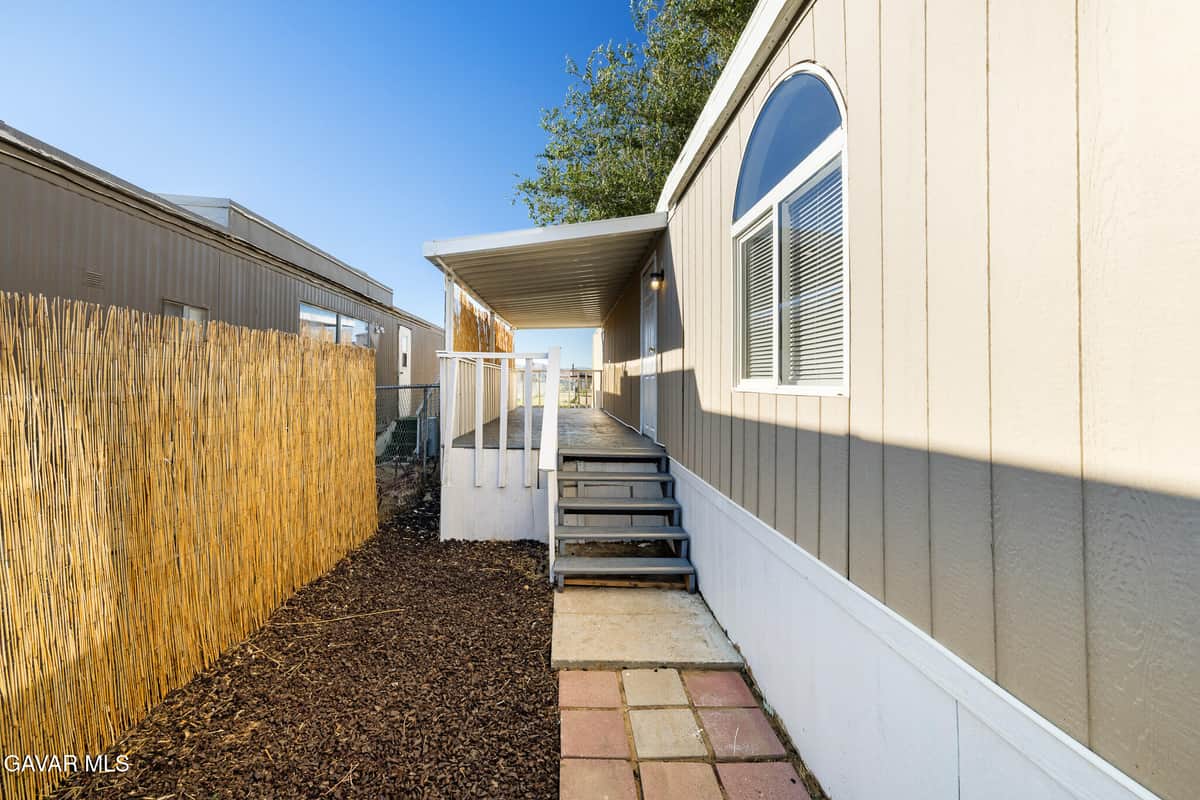5335 W W Rosamond Boulevard Boulevard