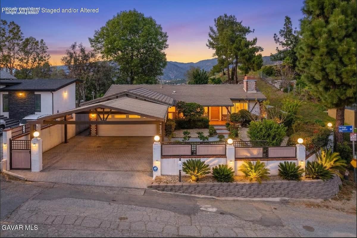 7305 Verdugo Crestline Drive