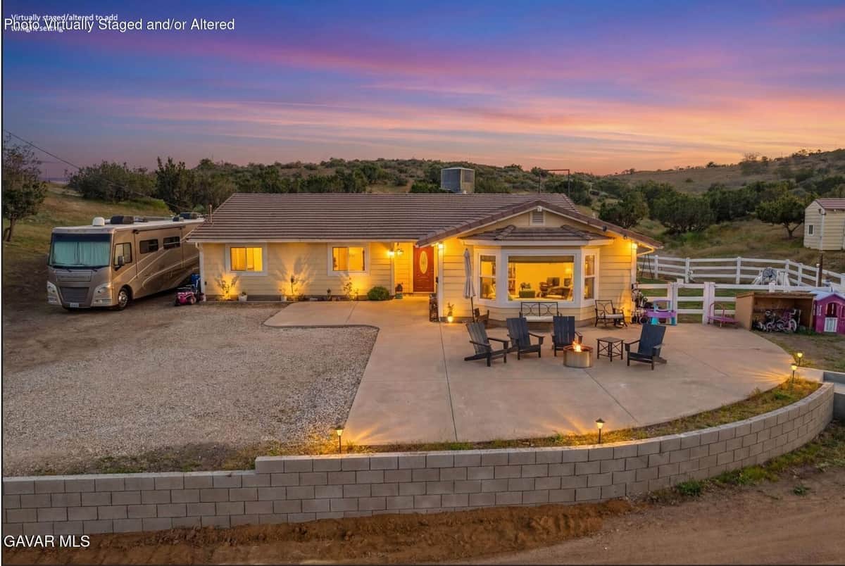 2807 Clanfield Street