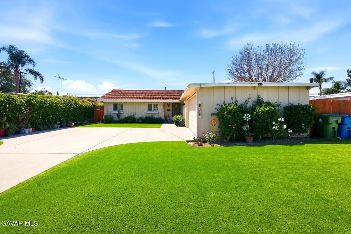 15708 Horace Street