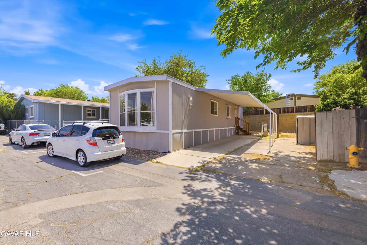 5711 Columbia Way