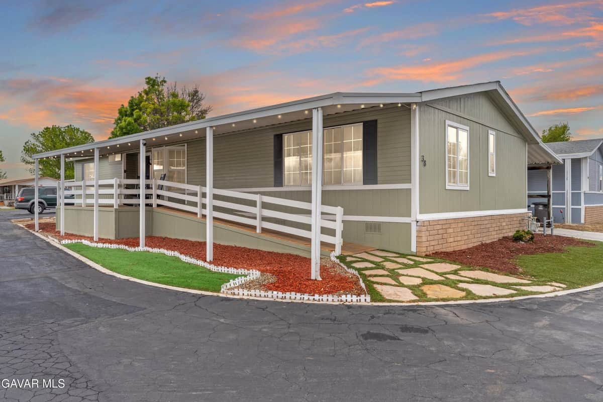 14556 E Tehachapi Boulevard