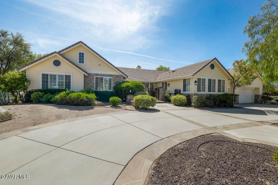 9618 Sweetwater Drive