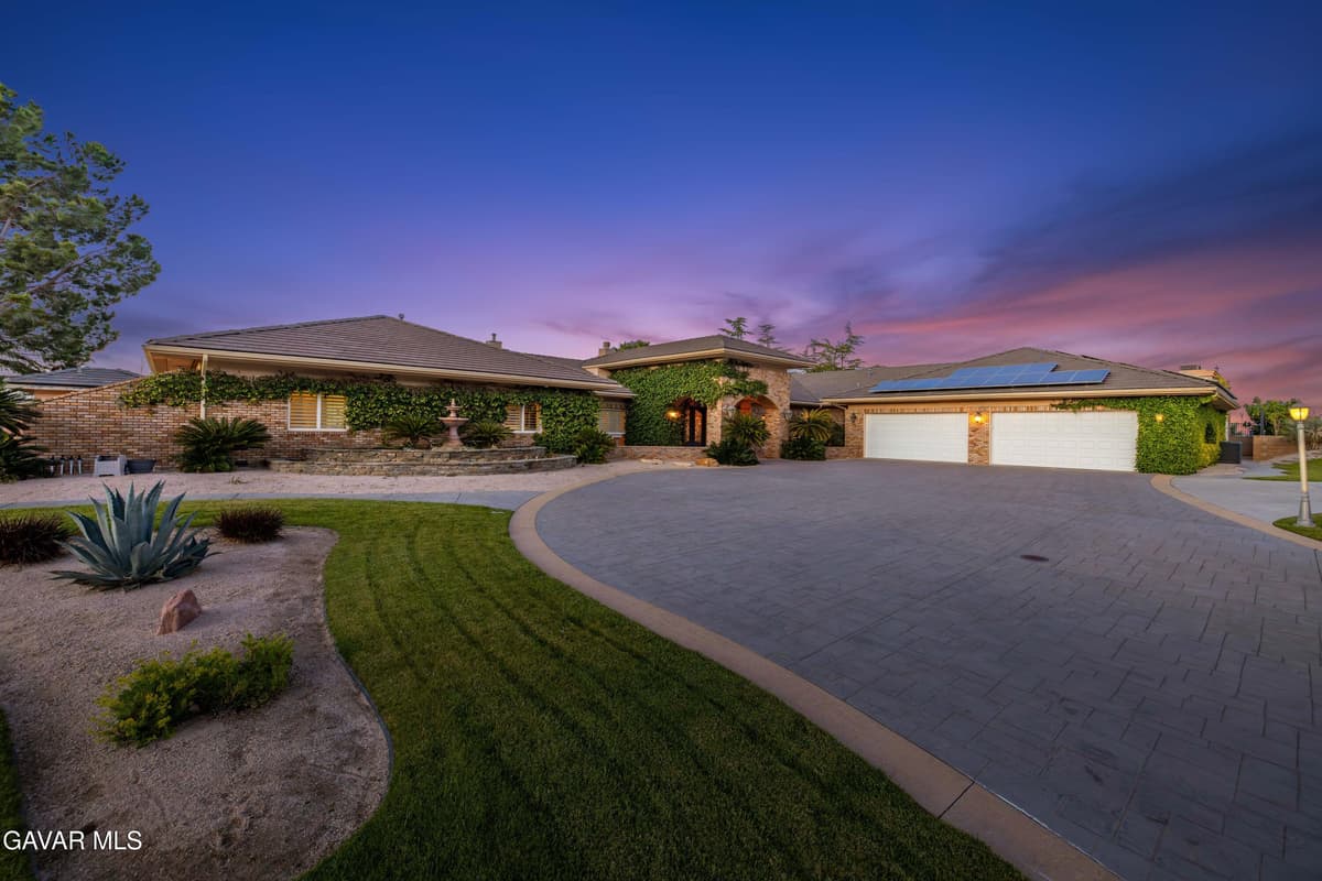 40250 Maestro Lane