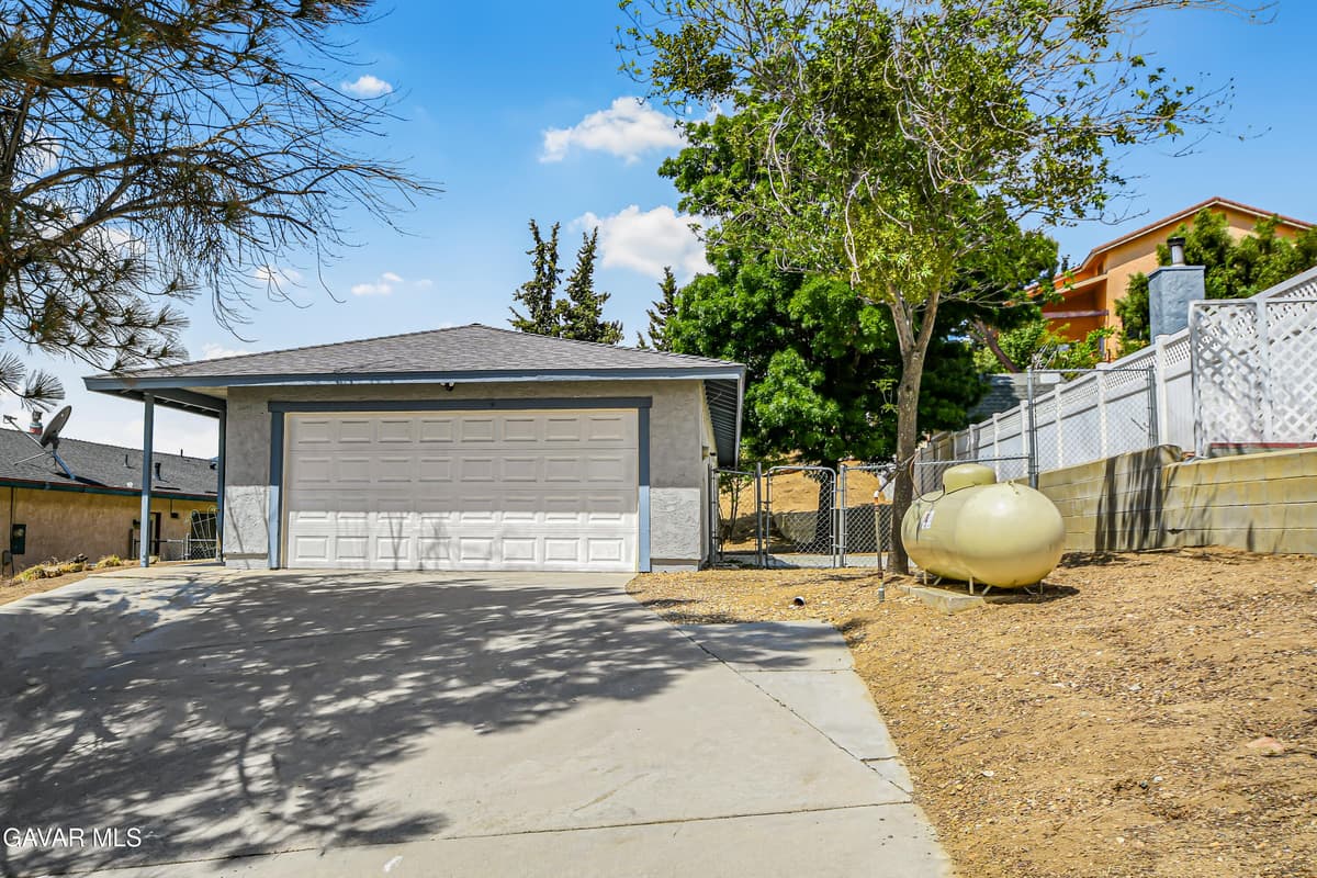 42823 Limeridge Drive